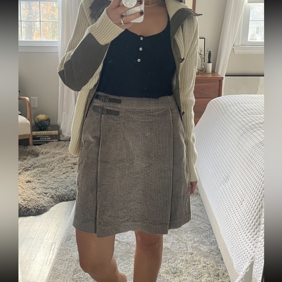 Boden Wide Wale Corduroy Knee Length Preppy Skirt - Picture 2 of 12